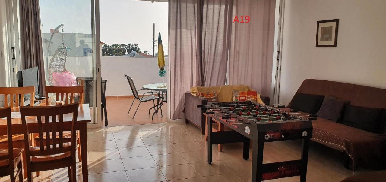 Evros Peyia & Coral Bay Seaview Apartment المظهر الخارجي الصورة